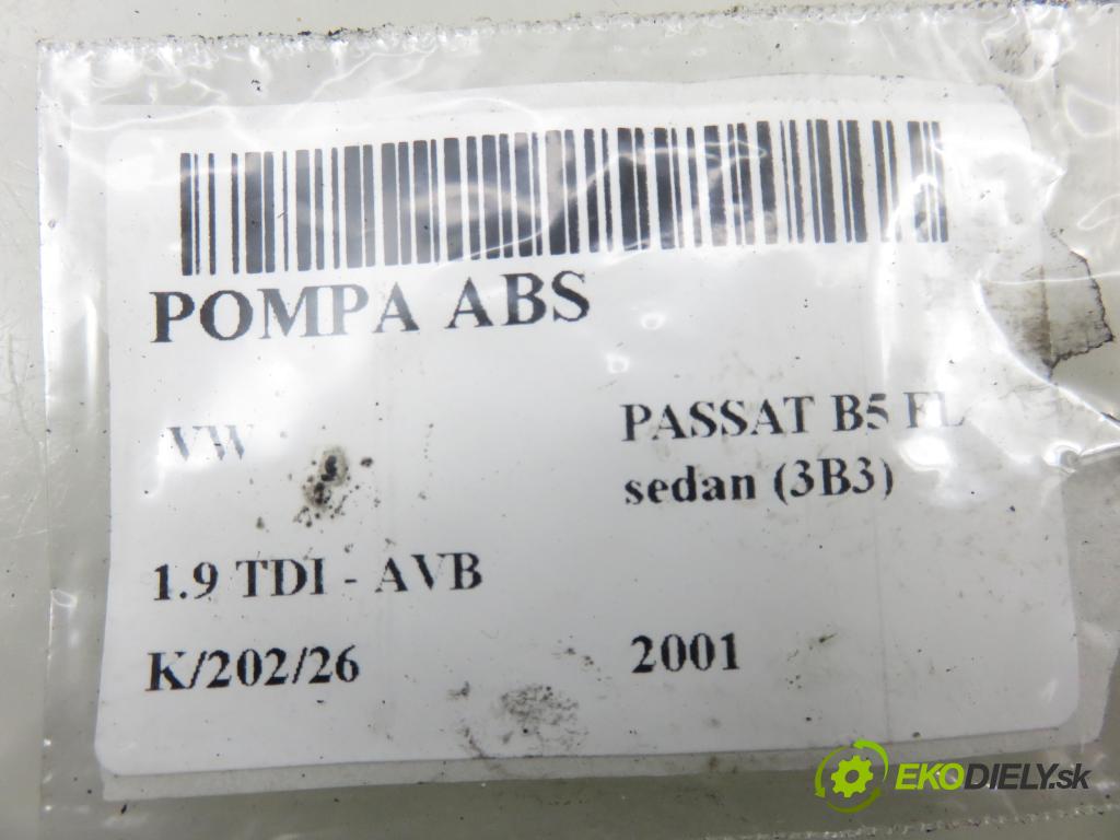 VW PASSAT B5.5 (3B3) SEDAN 2001 74,00 1.9 TDI PD 101 - AVB 1896,00 pumpa ABS 8E0614111T ; 265202401 (Pumpa ABS)