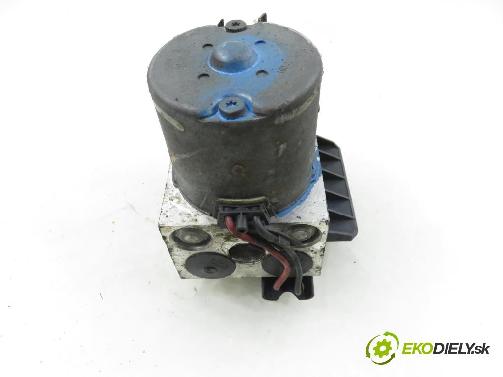 VW PASSAT B5.5 (3B3) SEDAN 2001 74,00 1.9 TDI PD 101 - AVB 1896,00 pumpa ABS 8E0614111T ; 265202401 (Pumpa ABS)