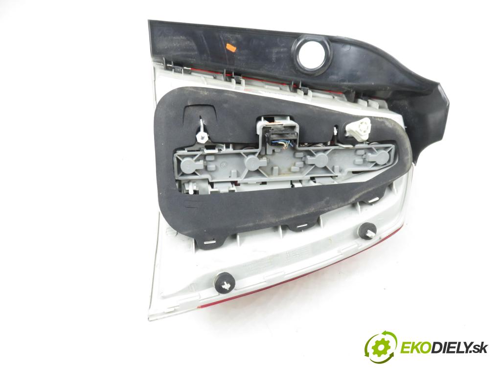 OPEL ZAFIRA B (A05) MINIVAN 2008 92,00 1.7 CDTI - A 17 DTR 1686,00 Svetlo ľavé zadné