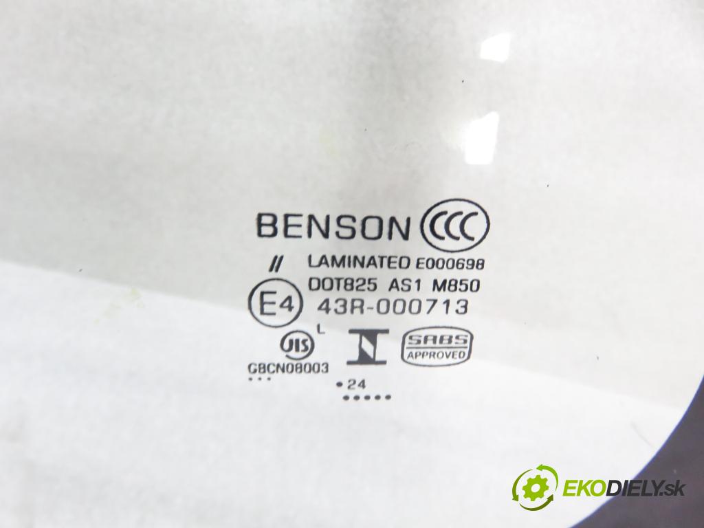 TOYOTA YARIS (_P1_) HB 2004 64,00 1.3 VVTi 87 - 2SZ-FE 1298,00 Okno čelná