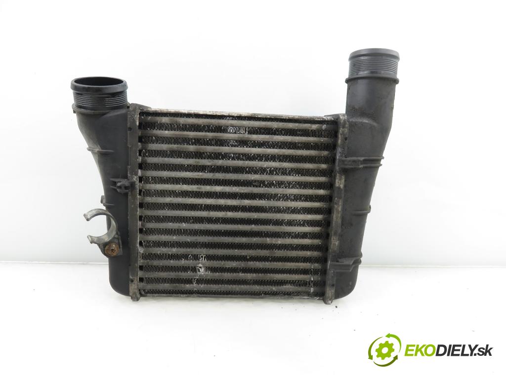 AUDI A4 Avant (8E5, B6) KOMBI 2003 96,00 1.9 TDI PD 130 - AVF 1896,00 chladič intercooler 8E0145805S