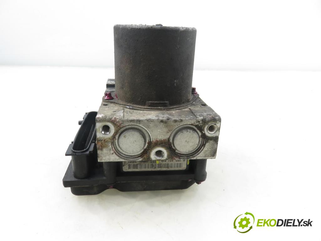 FORD TRANSIT Furgon (FA_ _) FURGON 2011 92,00 2.2 TDCi - CYFB 2198,00 pumpa ABS 0265951610 ; CC112C405BA ; 0265251564 (Pumpa ABS)