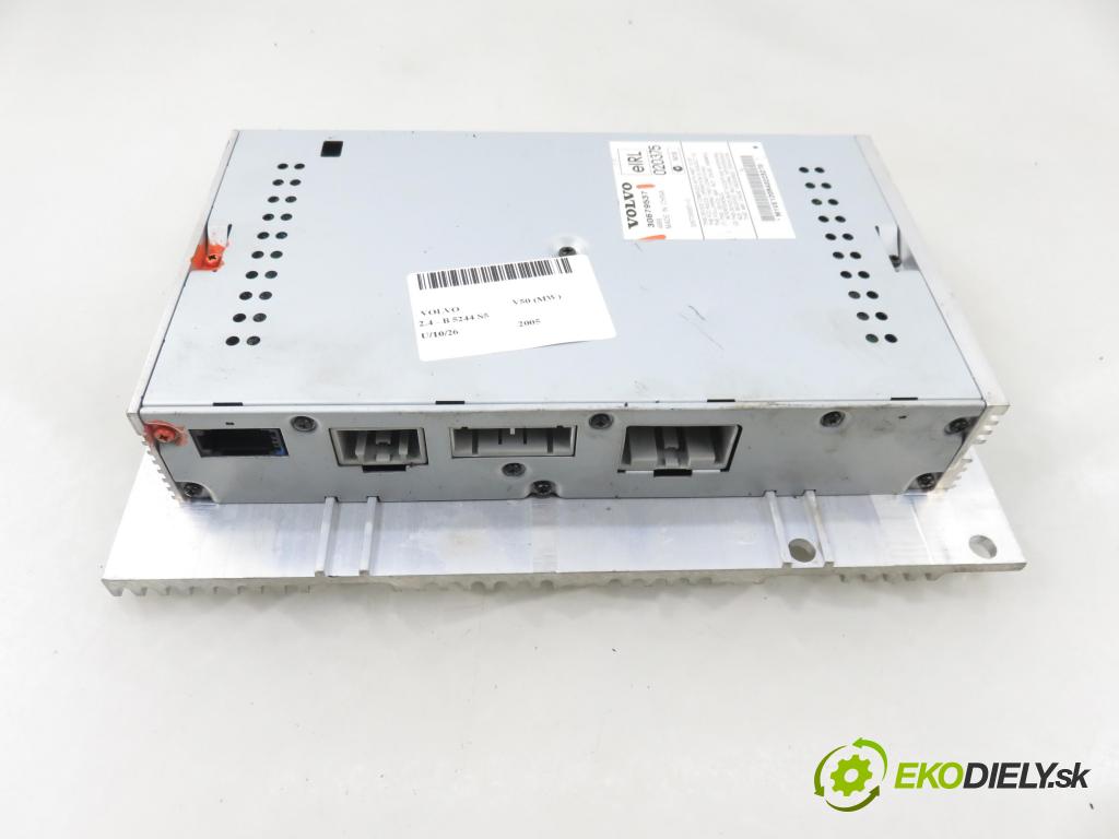 VOLVO V50 (MW) KOMBI 2005 103,00 2.4 - B 5244 S5 2435,00 Zosilňovač 30679537 (Zosilňovač)