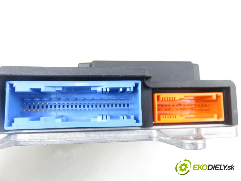 VOLVO V50 (MW) KOMBI 2005 103,00 2.4 - B 5244 S5 2435,00 MODUL air BAG 8697679