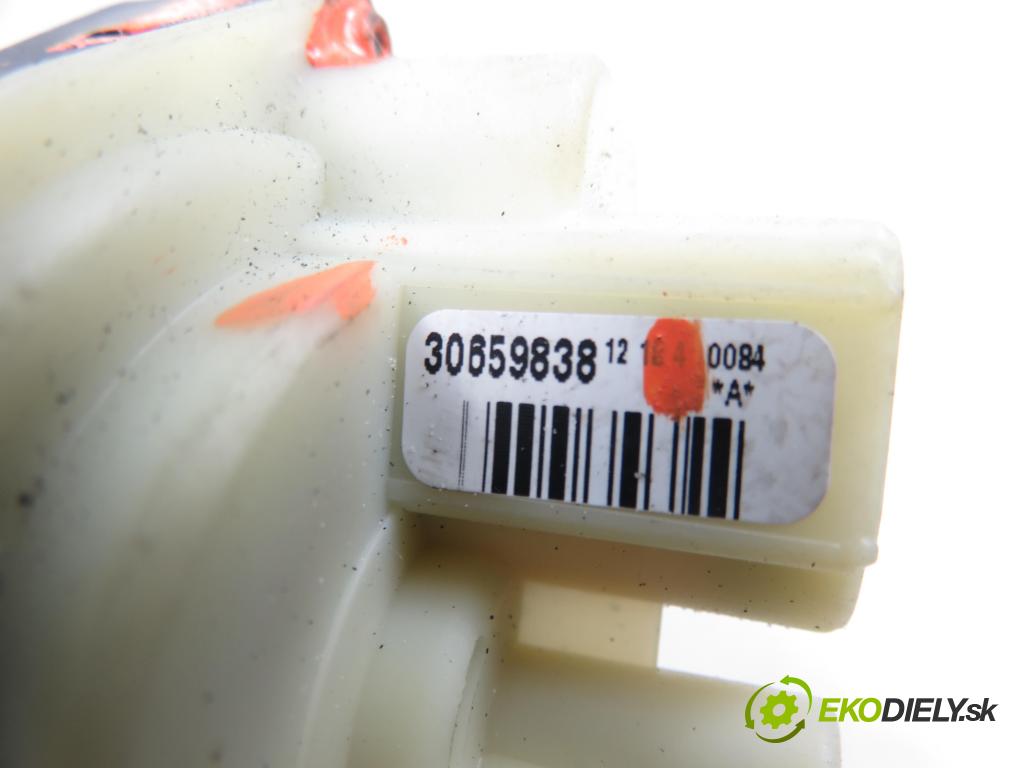 VOLVO V50 (MW) KOMBI 2005 103,00 2.4 - B 5244 S5 2435,00 spinačka 30659838 (Spínacia skrinka)