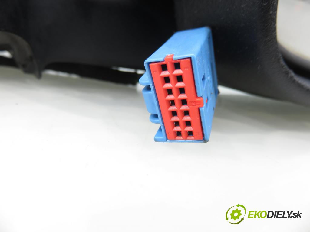 VOLVO V50 (MW) KOMBI 2005 103,00 2.4 - B 5244 S5 2435,00 Spätné zrkadlo