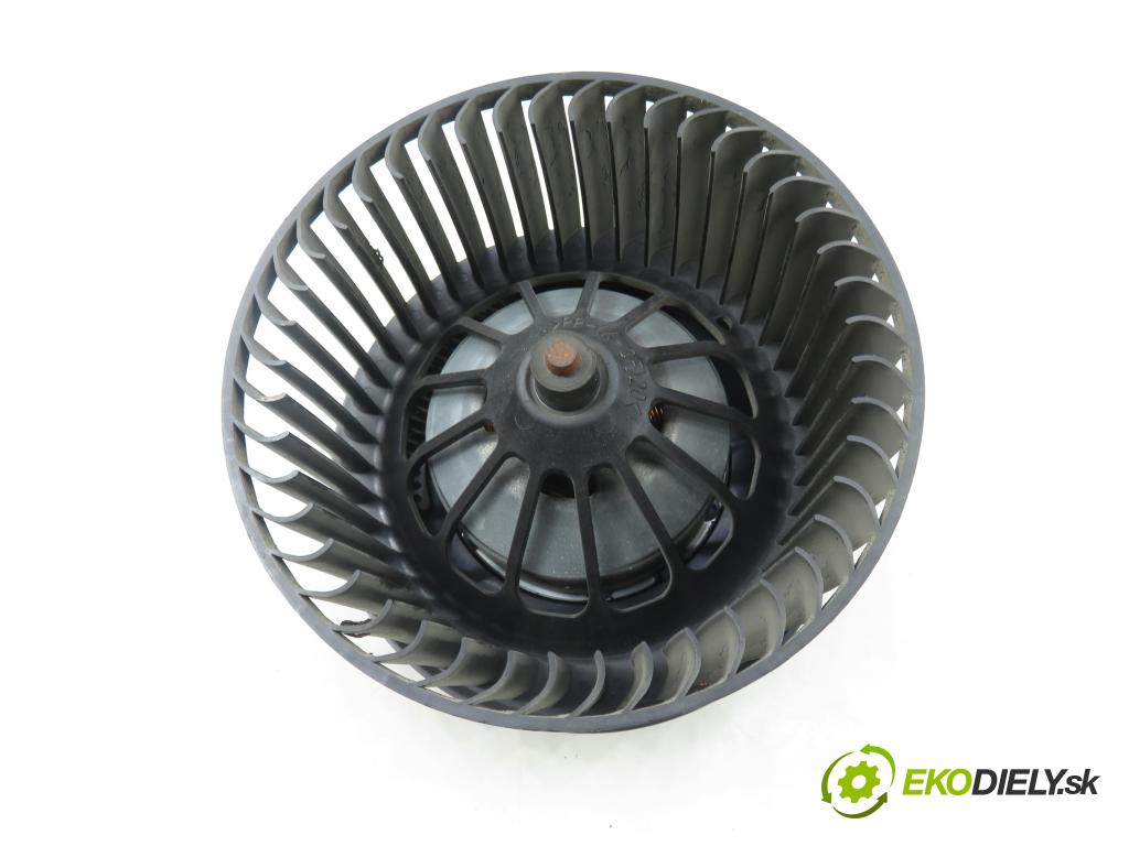 VOLVO V50 (MW) KOMBI 2005 103,00 2.4 - B 5244 S5 2435,00 ventilátor větráku 4M5H18456CC