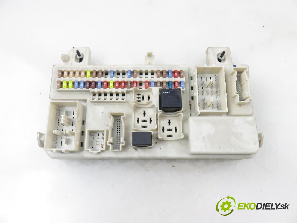 VOLVO V50 (MW) KOMBI 2005 103,00 2.4 - B 5244 S5 2435,00 MODUL BSI 8690719