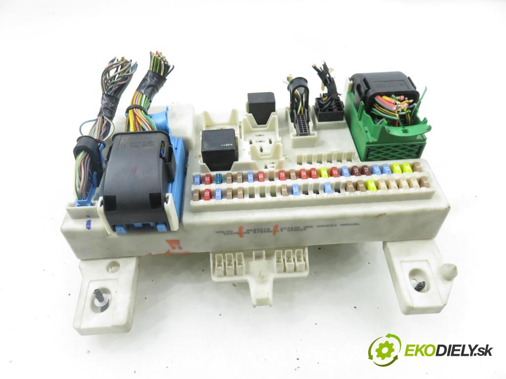 VOLVO V50 (MW) KOMBI 2005 103,00 2.4 - B 5244 S5 2435,00 MODUL BSI 8690719