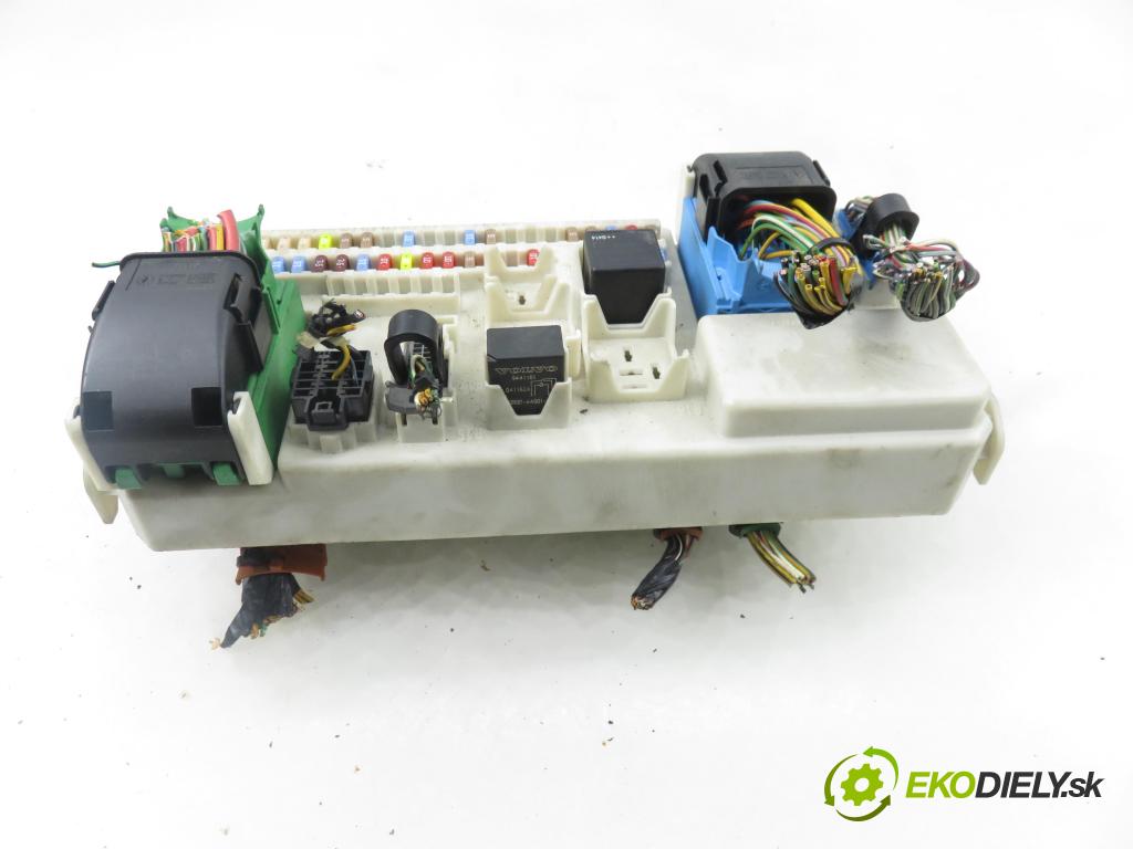 VOLVO V50 (MW) KOMBI 2005 103,00 2.4 - B 5244 S5 2435,00 MODUL BSI 8690719