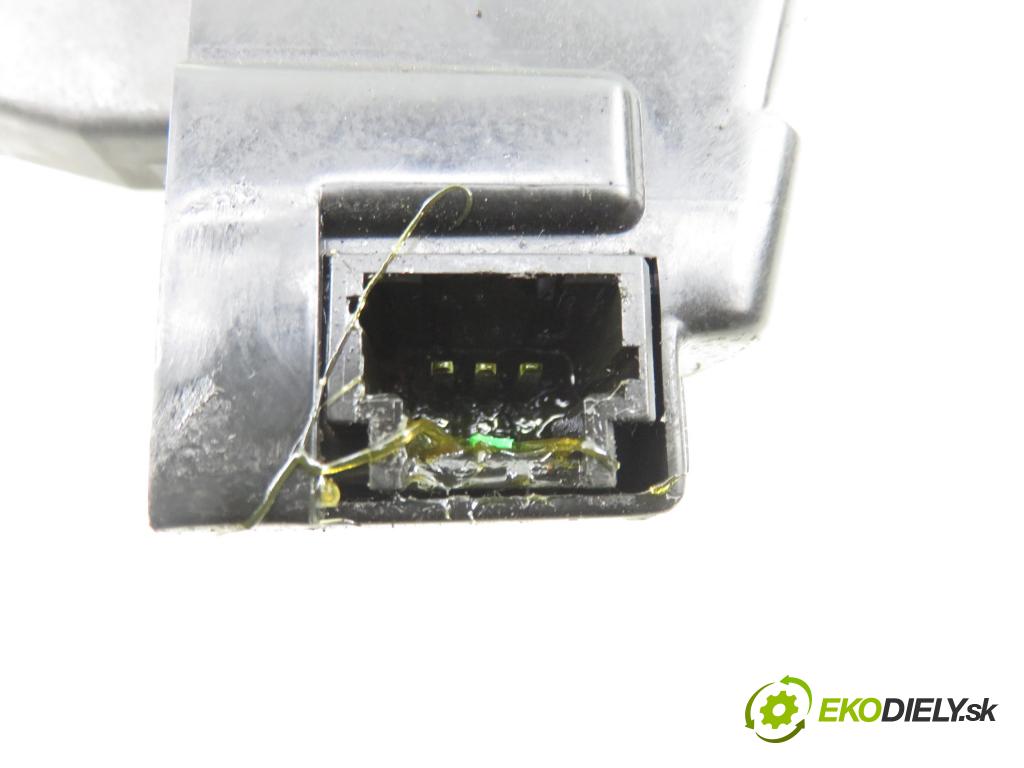 CITROEN C4 Picasso I (UD_) MINIVAN 2007 92,00 1.8 i 16V - 6FY (EW7A) 1749,00 zámok dverí kufor EL. 9660403980