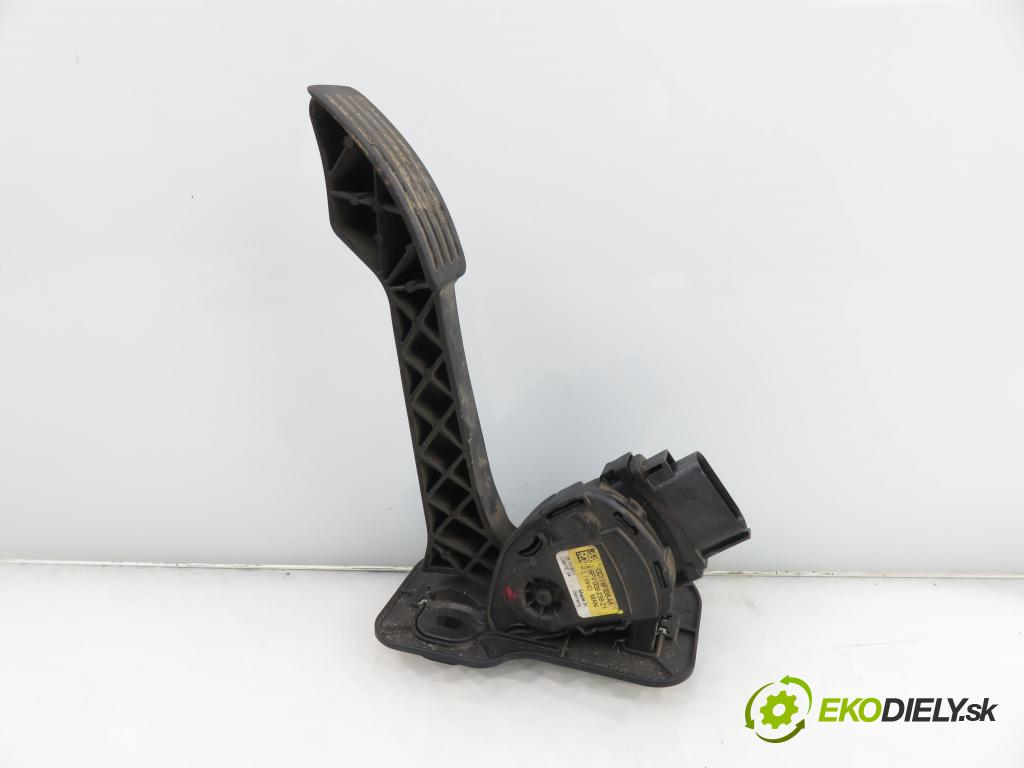 FORD TRANSIT Furgon (FA_ _) FURGON 2011 92,00 2.2 TDCi - CYFB 2198,00 Potenciometer plynu 6PV00923821 ; CC119F836AA (Potenciometer plynového pedálu)