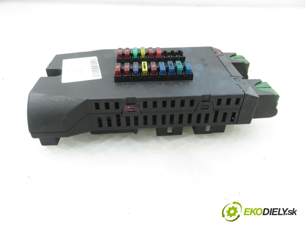 VW LT 28-46 II Skrzynia (2DA, 2DD, 2DH) FURGON 2002 80,00 2.5 TDI - ANJ 2461,00 Skrinka POJISTKY: 0005400650