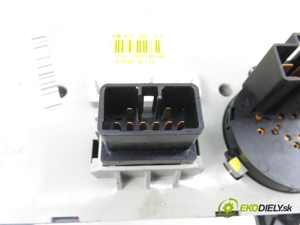 HYUNDAI i30 (FD) HB 2009 66,00 1.6 CRDi 1582,00 Panel kúrenia KLIMATRONIK 972502L170