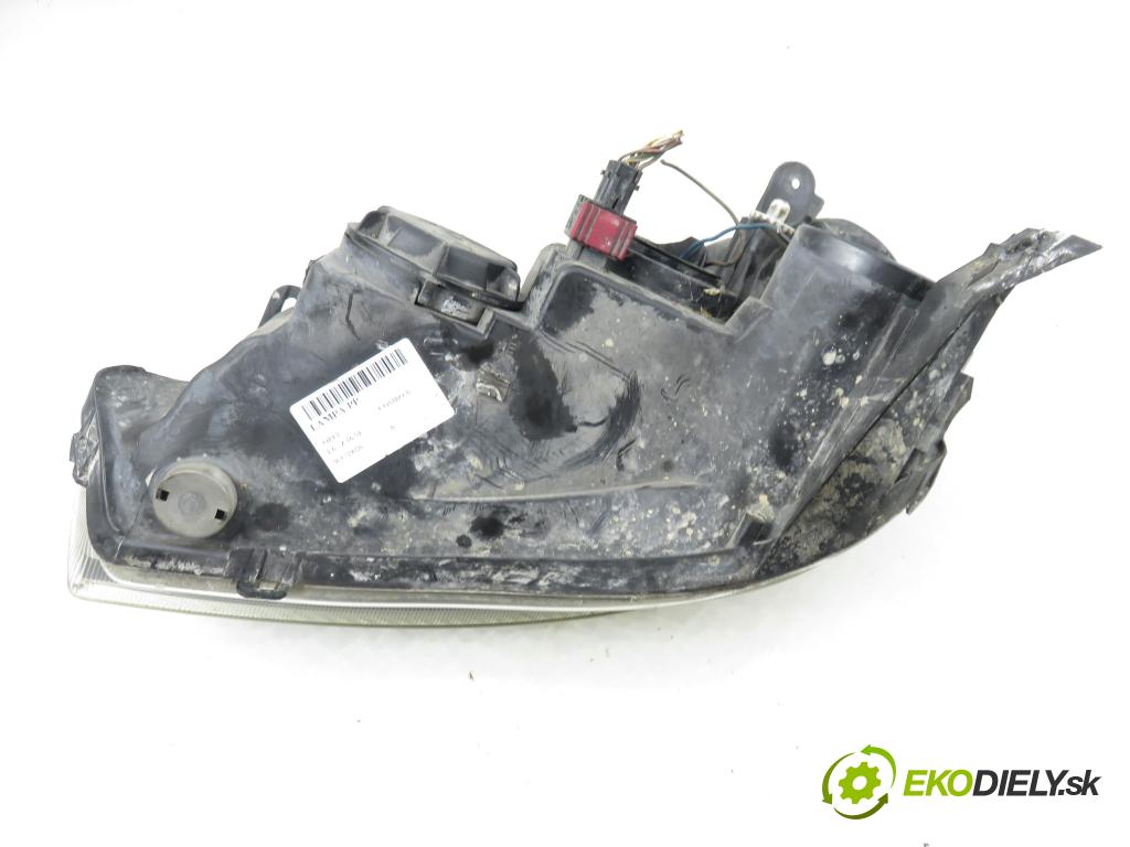 OPEL COMBO C KOMBIVAN 2003 62,00 1.6 8V 84 - Z 16 SE 1598,00 Svetlo PP 13115007