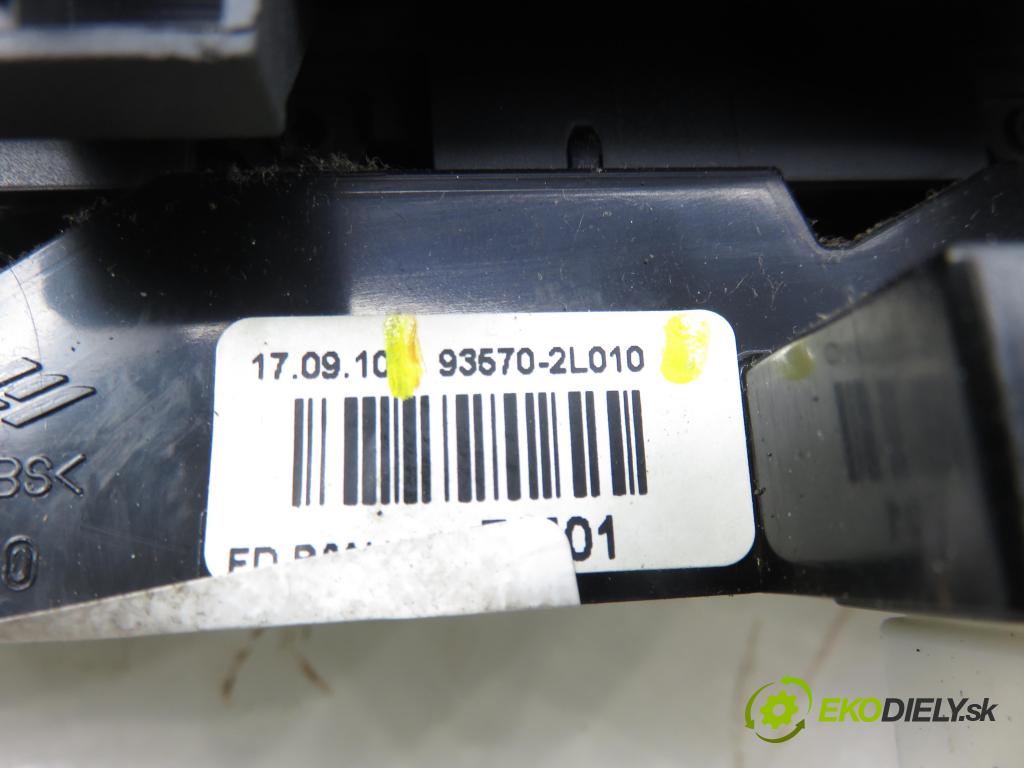 HYUNDAI i30 (FD) HB 2009 66,00 1.6 CRDi 1582,00 Panel ovládania okien 935702L010