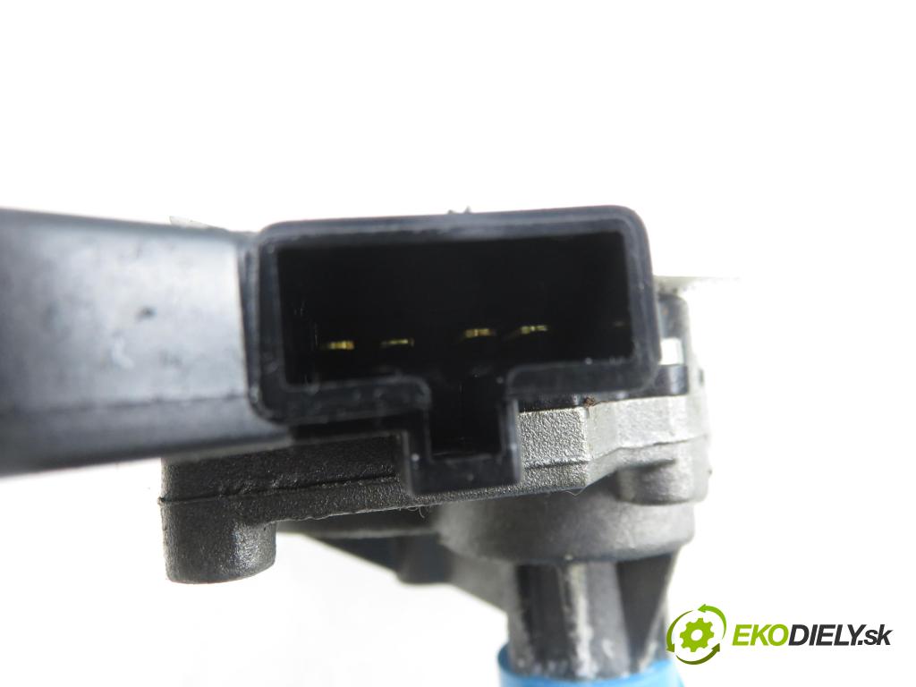 HYUNDAI i30 (FD) HB 2009 66,00 1.6 CRDi 1582,00 motorek stěrače ZADNÍ: 987002L000 ; F00S2B2182