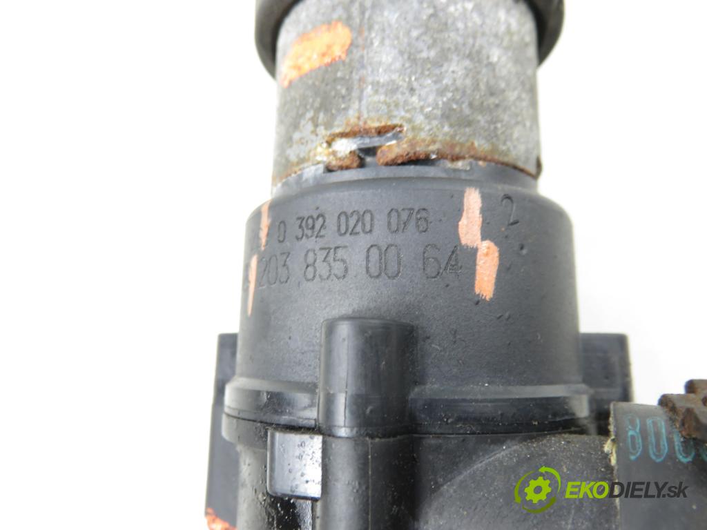 MERCEDES-BENZ KLASA C coupe (CL203) COUPE 2001 120,00 C 200 Kompressor (203.745) - M 111.955 1998,00 Pumpa vody elektrická 2038350064 ; 0392020076