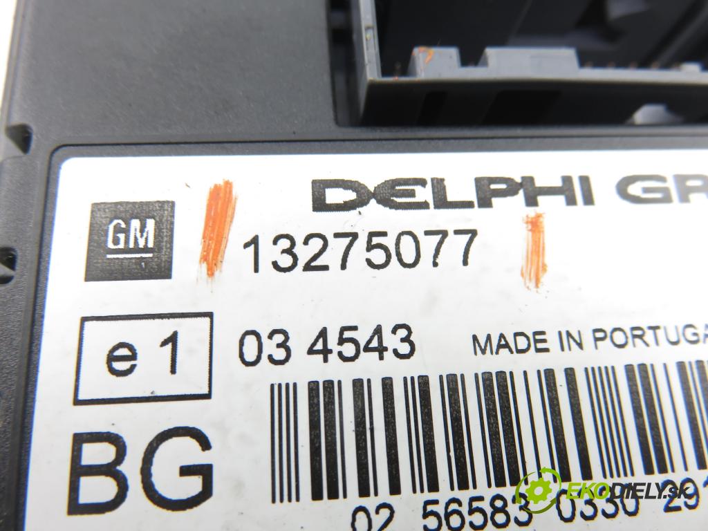 OPEL ZAFIRA B (A05) MINIVAN 2008 92,00 1.7 CDTI - A 17 DTR 1686,00 ZOBRAZIT: 13275077