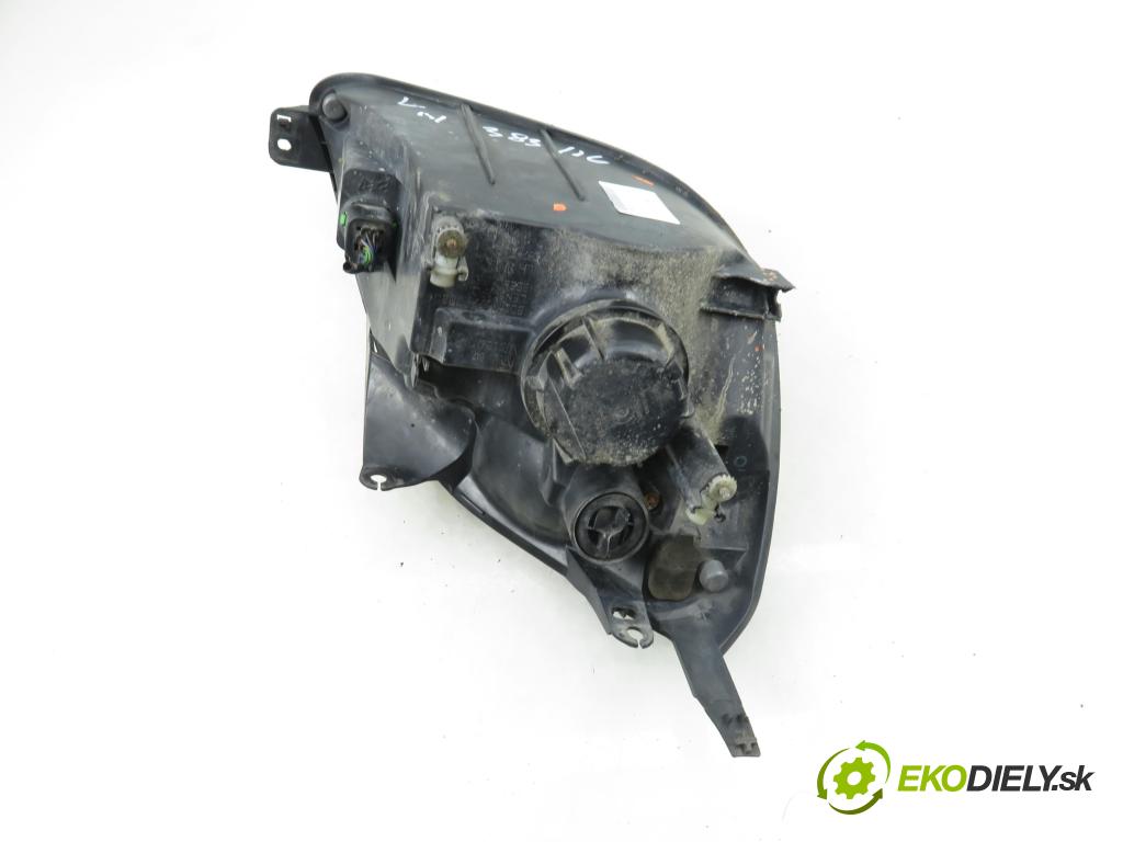 FORD FIESTA V (JH_, JD_) HB 2004 55,00 1.25 16V - FUJA 1242,00 Svetlo LP