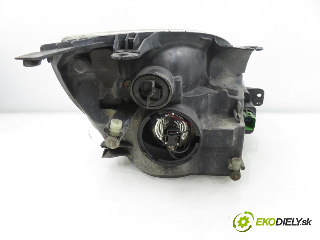 FORD FIESTA V (JH_, JD_) HB 2004 55,00 1.25 16V - FUJA 1242,00 Svetlo LP