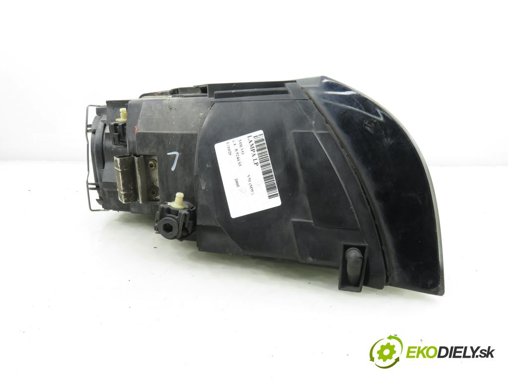 VOLVO V50 (MW) KOMBI 2005 103,00 2.4 - B 5244 S5 2435,00 Svetlo LP 30678912