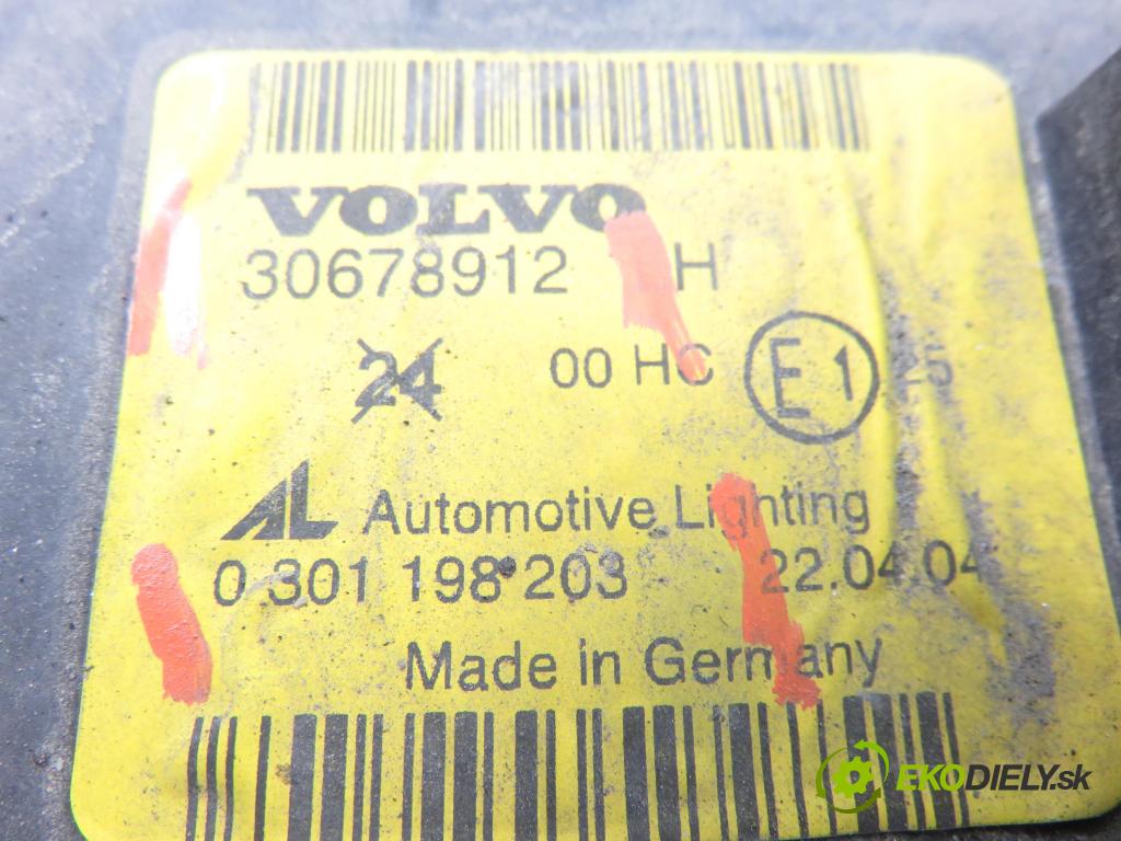 VOLVO V50 (MW) KOMBI 2005 103,00 2.4 - B 5244 S5 2435,00 Svetlo LP 30678912