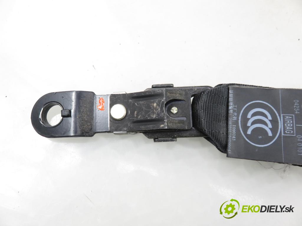 VOLVO V50 (MW) KOMBI 2005 103,00 2.4 - B 5244 S5 2435,00 držák BEZPEČNOST PP 30615571