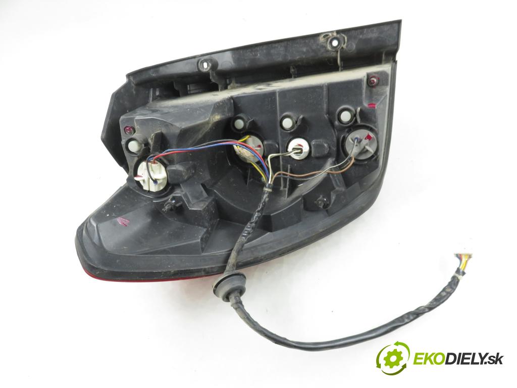 CHEVROLET CAPTIVA (C100, C140) SUV 2007 110,00 2.0 D 4WD 1991,00 světlo pravé zadní