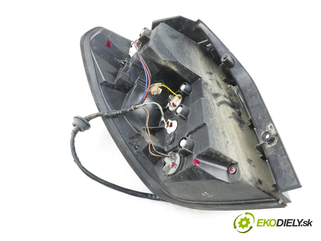 CHEVROLET CAPTIVA (C100, C140) SUV 2007 110,00 2.0 D 4WD 1991,00 světlo pravé zadní