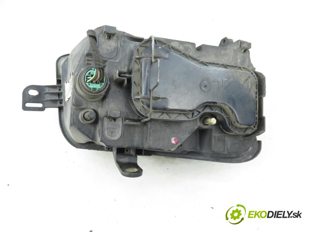 FIAT PANDA (169_) HB 2003 40,00 1.1 54 - 187 A1.000 1108,00 Svetlo LP