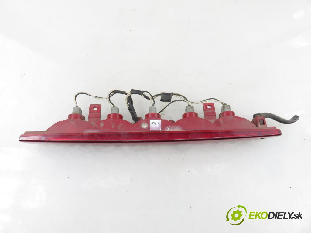 CHEVROLET CAPTIVA (C100, C140) SUV 2007 110,00 2.0 D 4WD 1991,00 svetlo bŕzd