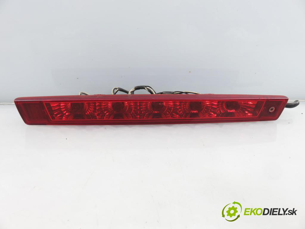 CHEVROLET CAPTIVA (C100, C140) SUV 2007 110,00 2.0 D 4WD 1991,00 svetlo bŕzd