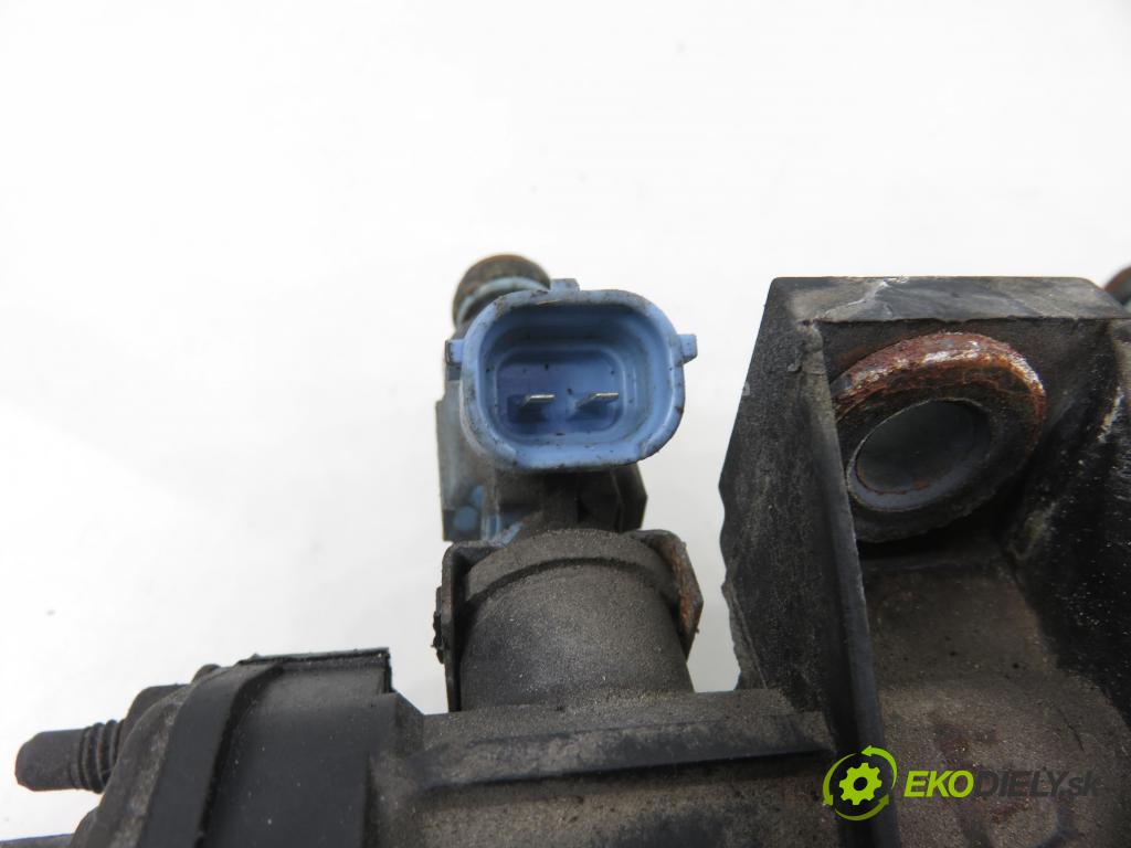 HYUNDAI SONATA IV (EF) SEDAN 2004 96,00 2.0 1997,00 Lišta vstrekovacia 9260930003 ; 3531038010 (Vstrekovacia lišta)