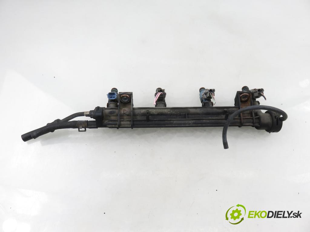 HYUNDAI SONATA IV (EF) SEDAN 2004 96,00 2.0 1997,00 Lišta vstrekovacia 9260930003 ; 3531038010 (Vstrekovacia lišta)