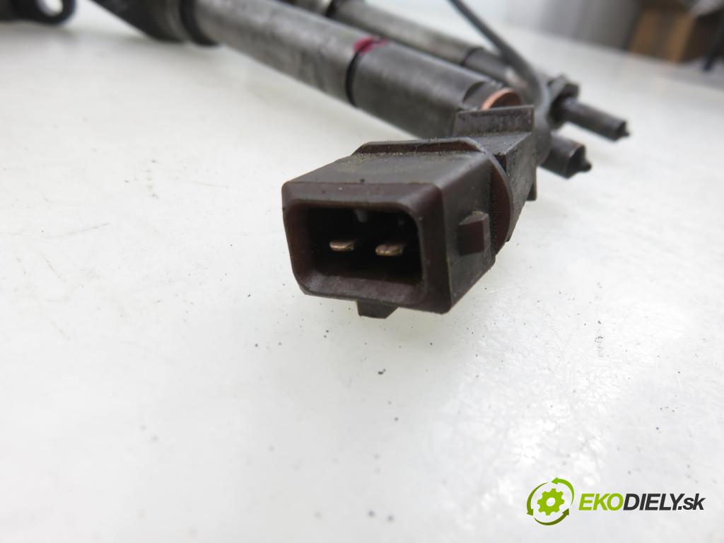 BMW 3 (E46) SEDAN 2001 100,00 320 d 136 - M47 D20 (204D1) 1951,00 Vstrekovacie ventily 0432191527 ; 0432191528 (Vstrekovací ventil)