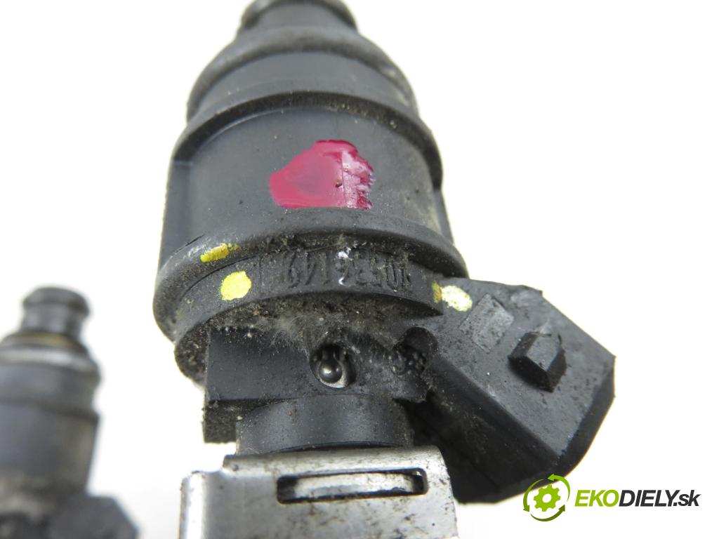 OPEL VECTRA C (Z02) SEDAN 2003 90,00 1.8 16V 122 - Z 18 XE 1796,00 lišta vstřikovací 5WK93151 ; 90536149 (Vstřikovací lišta)