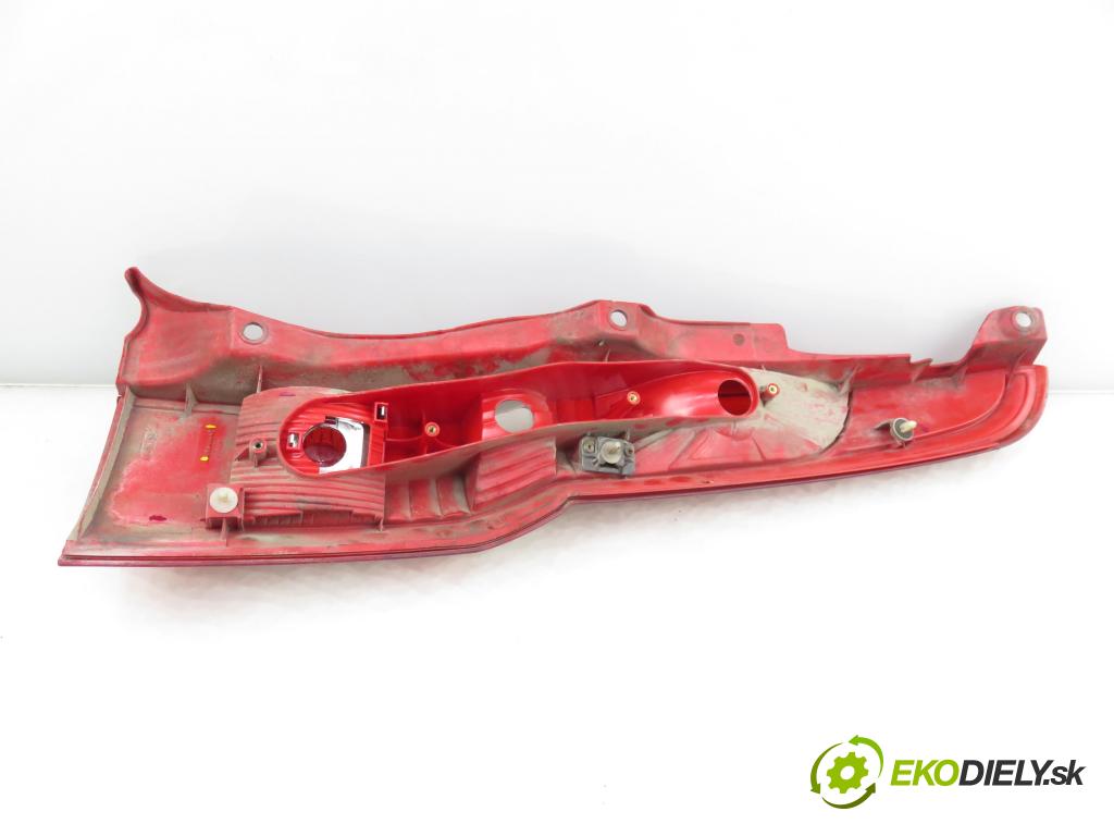 FIAT PANDA (169_) HB 2003 40,00 1.1 54 - 187 A1.000 1108,00 Svetlo ľavé zadné 51705459