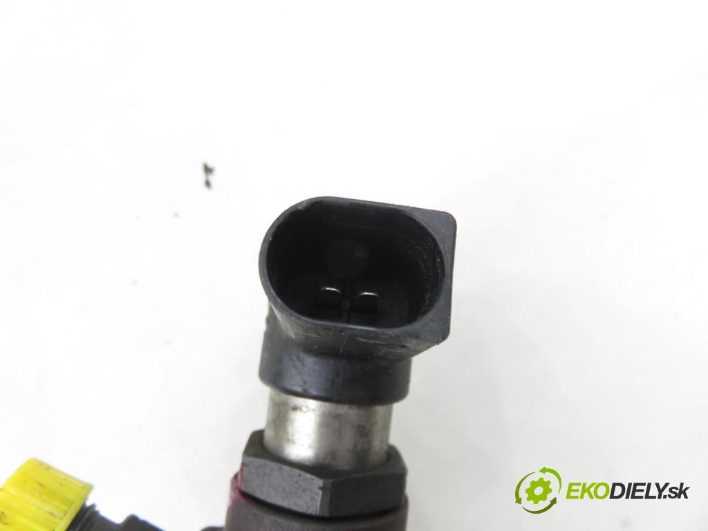 RENAULT SCENIC II (JM0/1_) MINIVAN 2008 78,00 1.5 dCi 106 - K9K 732 1461,00 vstrekovač 8200380253 ; 8200294788 (Vstrekovač paliva)