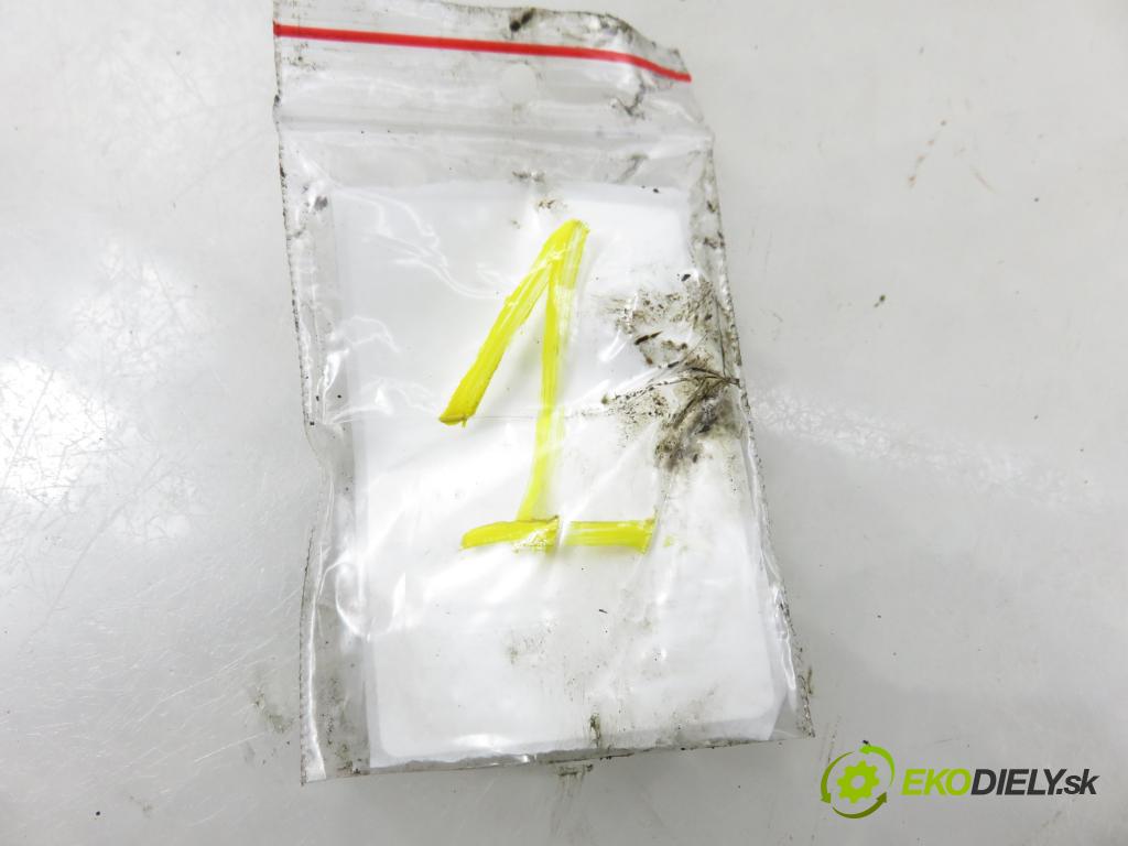 FORD FIESTA V (JH_, JD_) HB 2004 50,00 1.4 TDCi 68 - F6JB 1399,00 vstřikovač 9655304880 (Vstřikovač paliva)