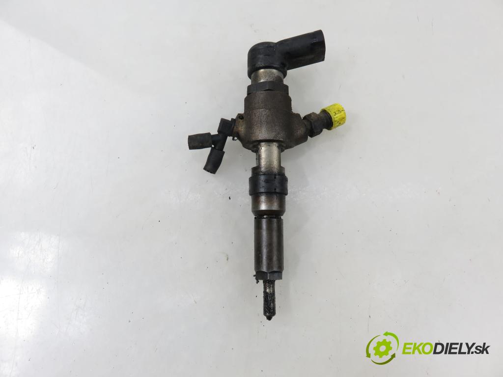 FORD FIESTA V (JH_, JD_) HB 2004 50,00 1.4 TDCi 68 - F6JB 1399,00 vstřikovač 9655304880 (Vstřikovač paliva)