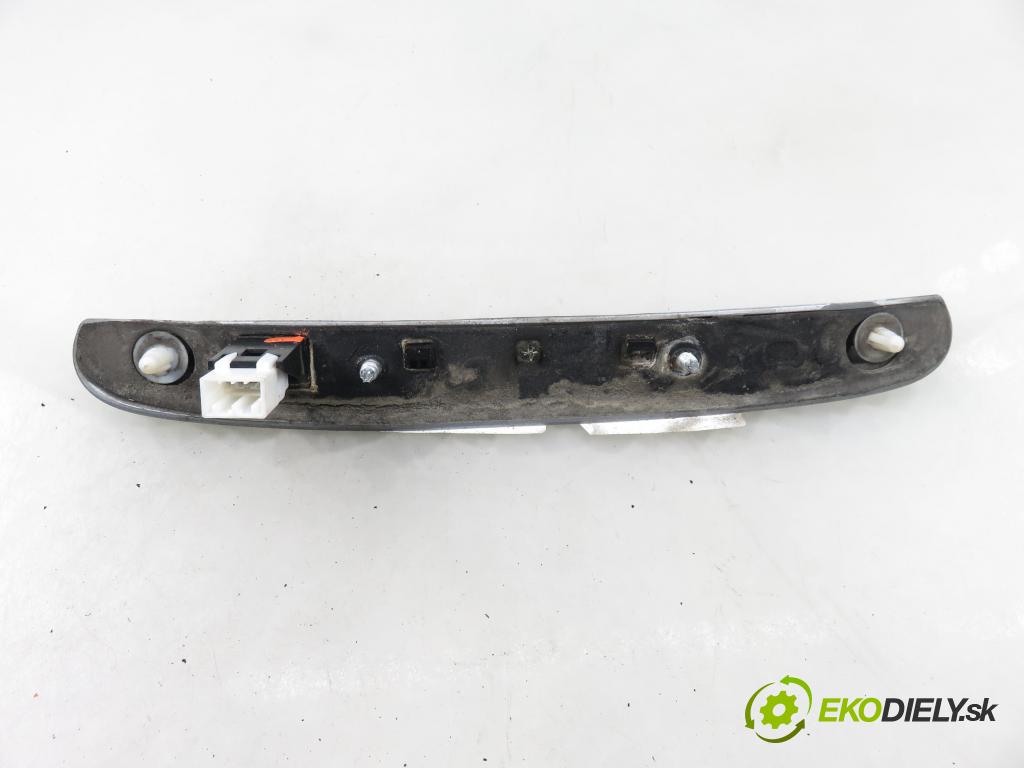 FIAT CROMA (194_) KOMBI 2008 147,00 2.4 D Multijet 200 - 939 A3.000 2387,00 Zadné čelo dverí kufor