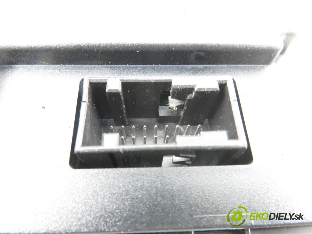 FIAT CROMA (194_) KOMBI 2008 147,00 2.4 D Multijet 200 - 939 A3.000 2387,00 Panel topení KLIMATRONIK 7354319520