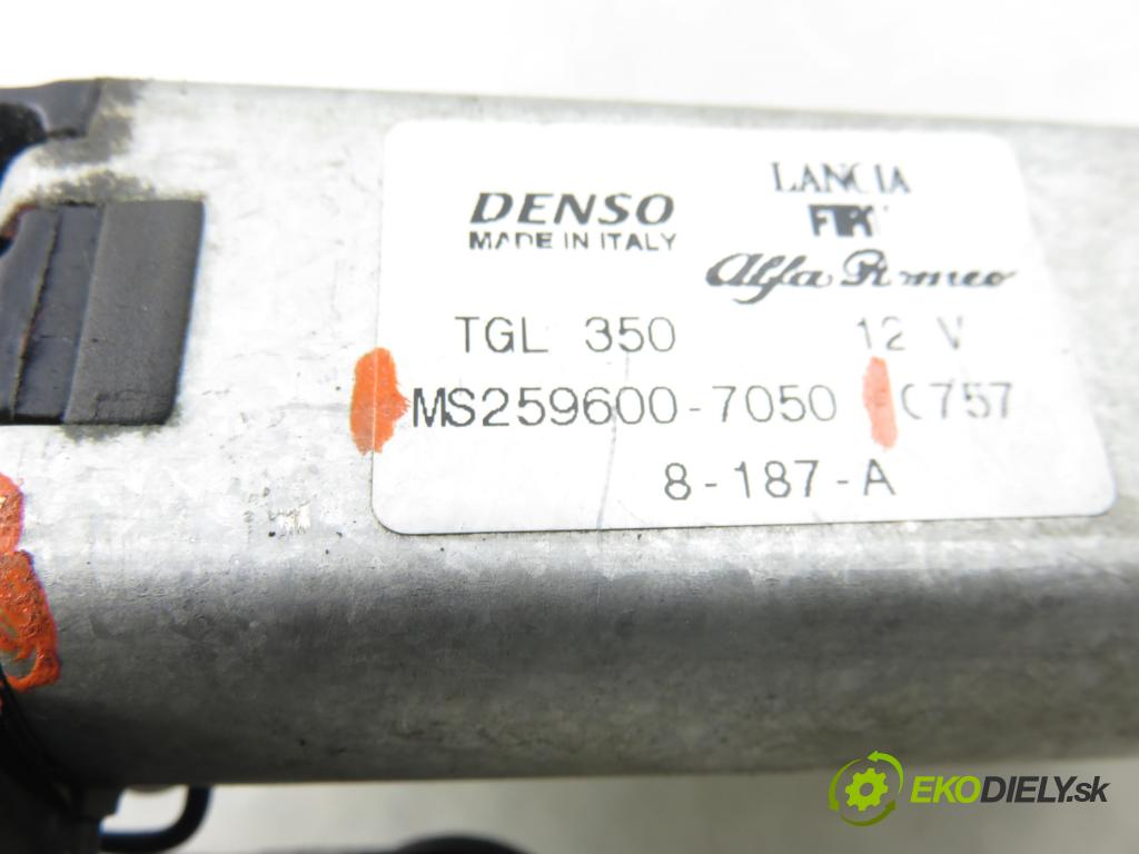 FIAT CROMA (194_) KOMBI 2008 147,00 2.4 D Multijet 200 - 939 A3.000 2387,00 motorek stěrače ZADNÍ: MS2596007050