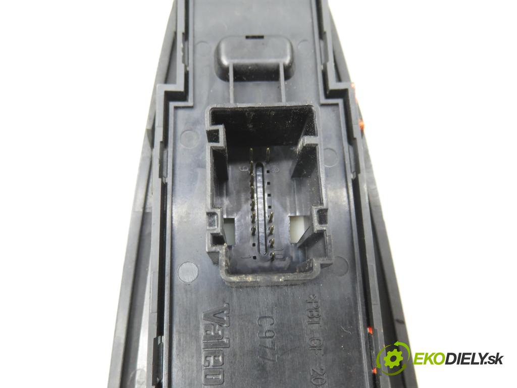 FIAT CROMA (194_) KOMBI 2008 147,00 2.4 D Multijet 200 - 939 A3.000 2387,00 Panel ovládaní oken 29426