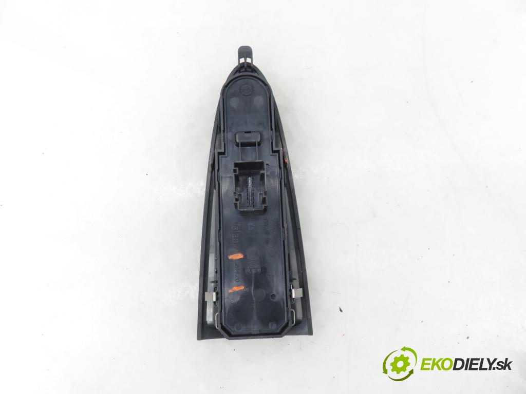 FIAT CROMA (194_) KOMBI 2008 147,00 2.4 D Multijet 200 - 939 A3.000 2387,00 Panel ovládaní oken 29426