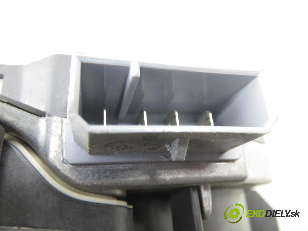 FIAT CROMA (194_) KOMBI 2008 147,00 2.4 D Multijet 200 - 939 A3.000 2387,00 ventilátor větráku 007013E