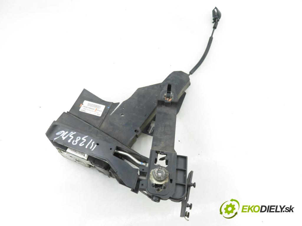 FORD FIESTA V (JH_, JD_) HB 2004 55,00 1.25 16V - FUJA 1242,00 zámok 2S61A219A65AAF