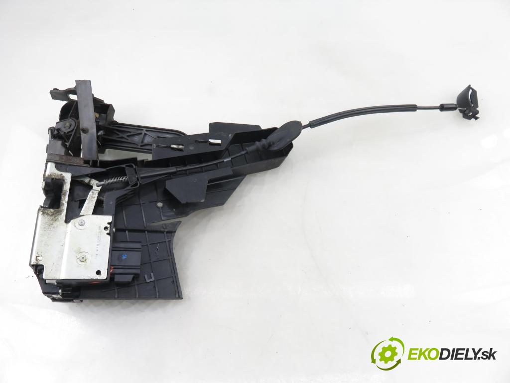 FORD FIESTA V (JH_, JD_) HB 2004 55,00 1.25 16V - FUJA 1242,00 zámok 2S61A219A65AAF