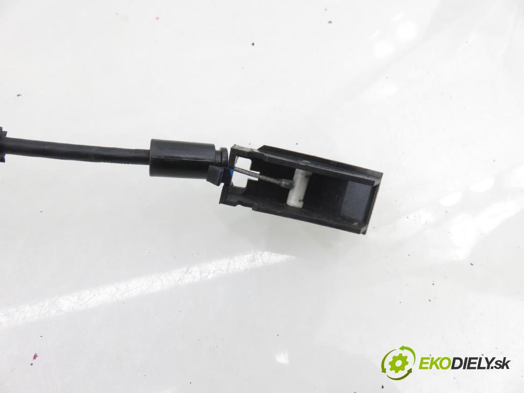 FORD FIESTA V (JH_, JD_) HB 2004 55,00 1.25 16V - FUJA 1242,00 zámok 2S61A219A65AAF